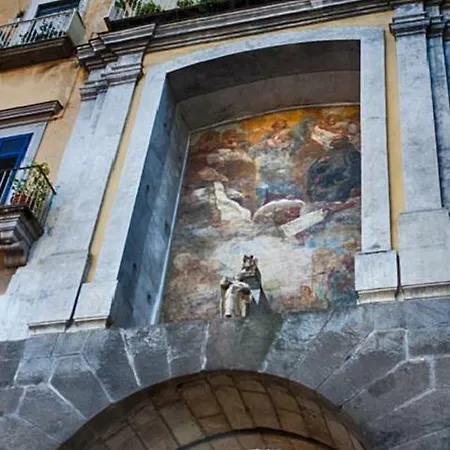 Borgo Di San Gennaro * Napoli